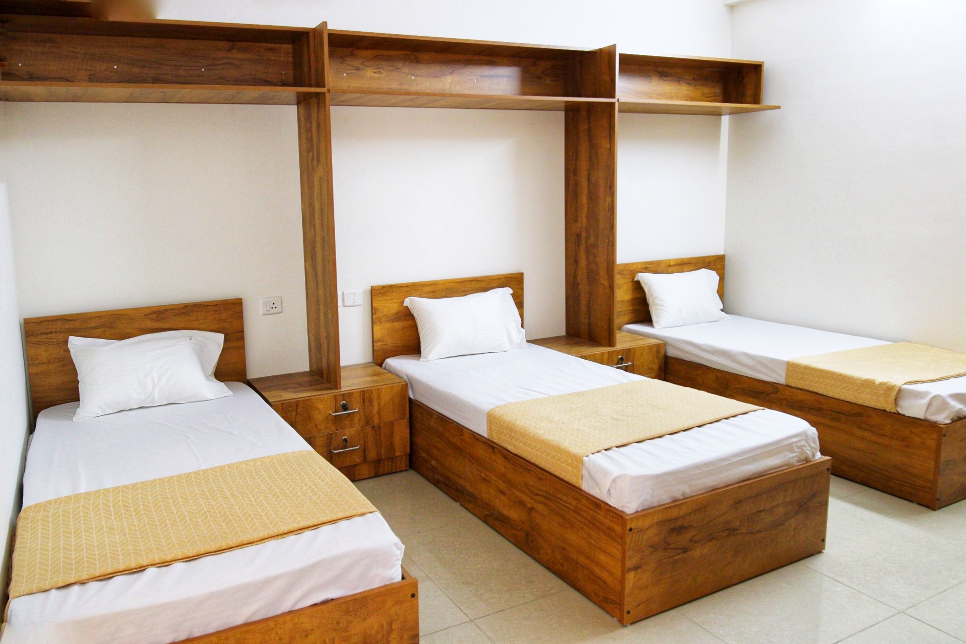 Yube1 / Best PG Apartments in Chennai for Men & Women